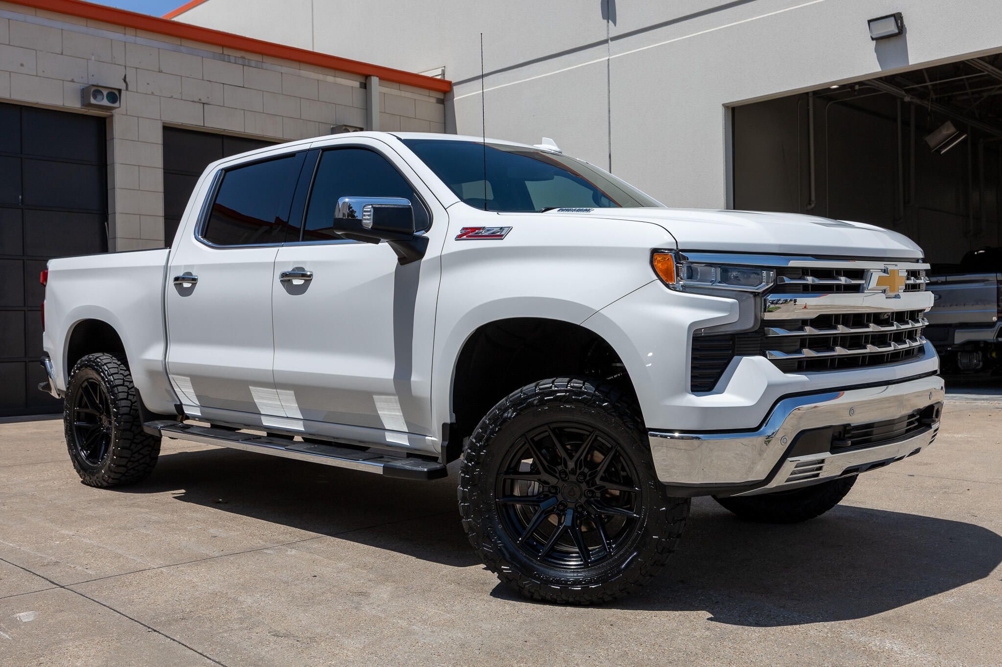 chevrolet silverado 1500 2025 1GCUKGE88SZ240639 image chevrolet silverado 1500 2025 1GCUKGE88SZ240639 image